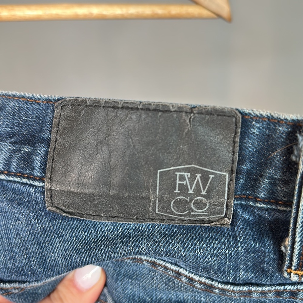 Freeworld Co Night Train Regular size 32 Jeans - Picture 2 of 5